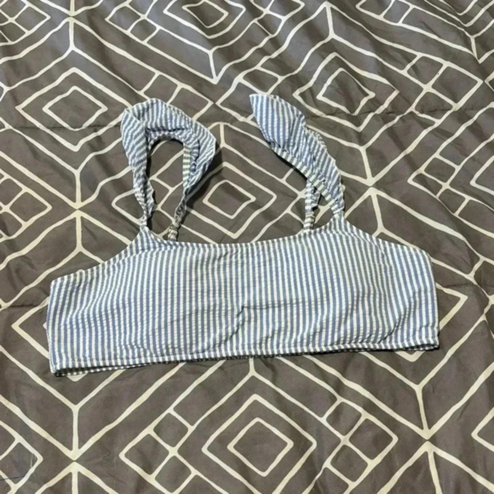 Vineyard Vines Women’s Ruffle Bikini Top Stripe Size Large Blue White